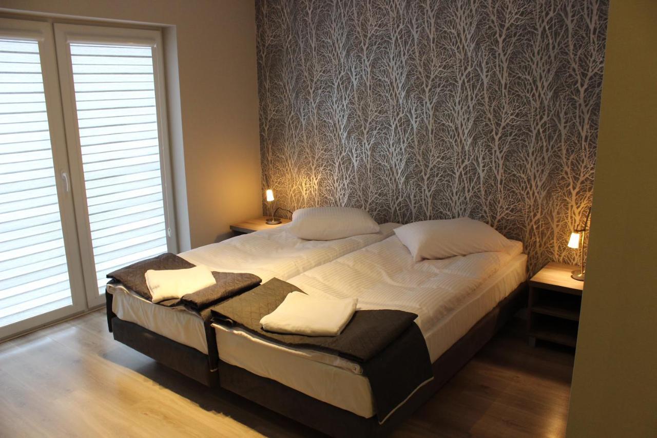 Hotel Pod Strzecha Кельце Экстерьер фото