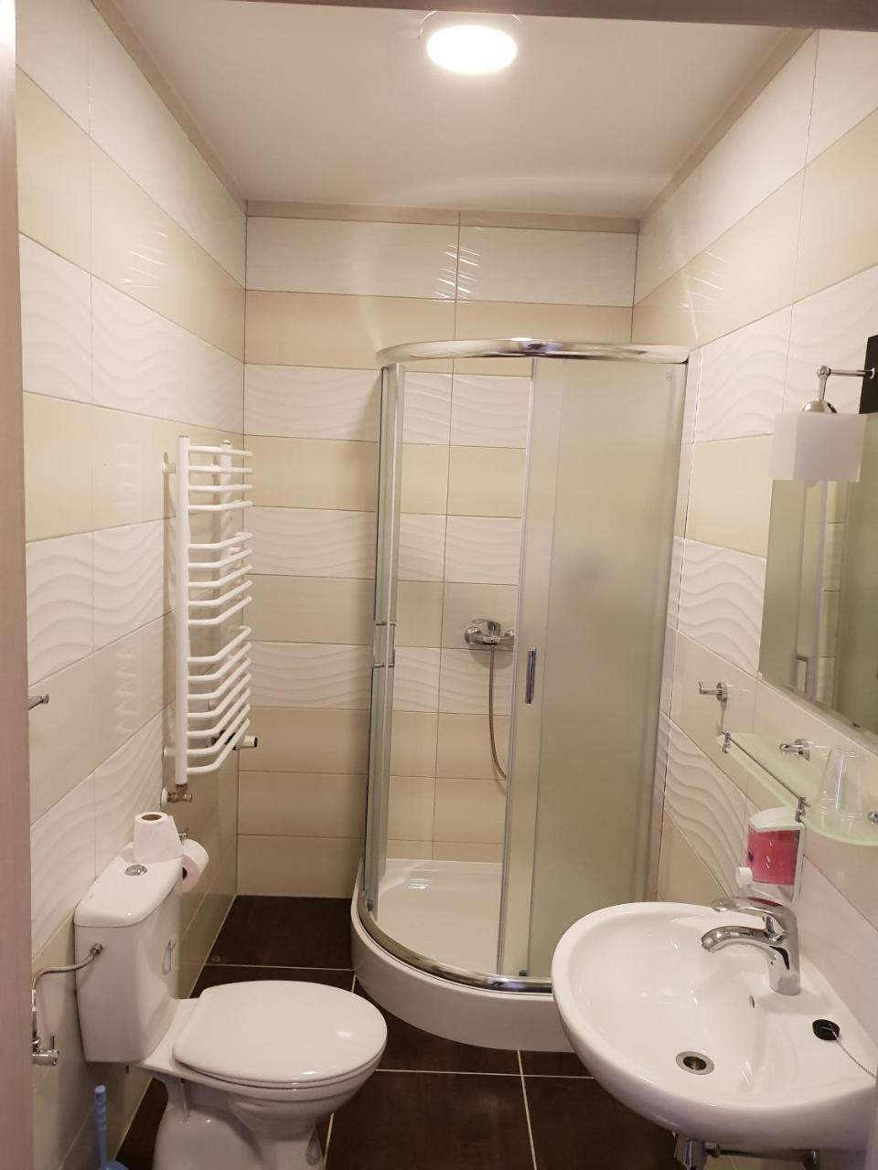 Hotel Pod Strzecha Кельце Экстерьер фото