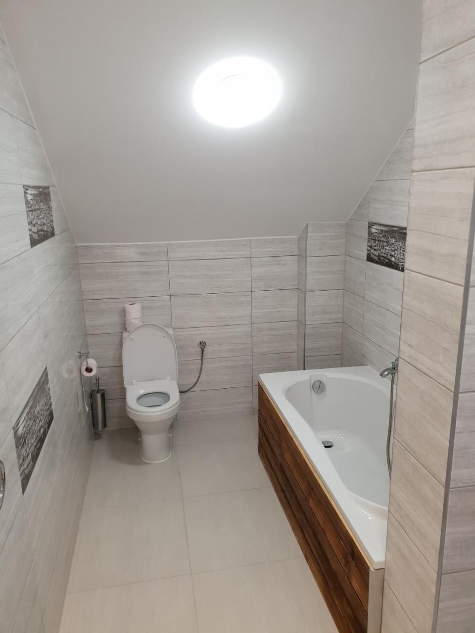 Hotel Pod Strzecha Кельце Экстерьер фото