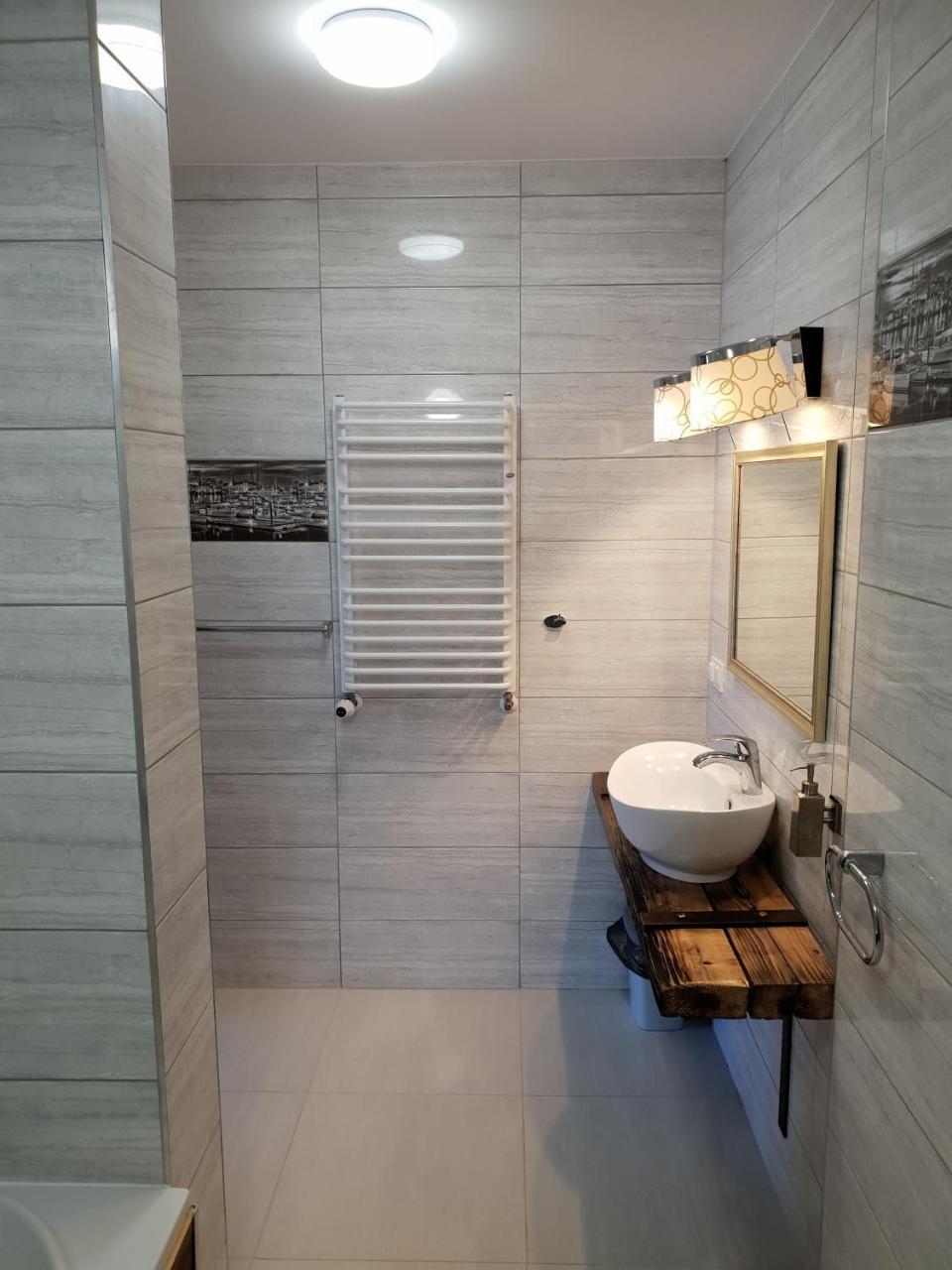 Hotel Pod Strzecha Кельце Экстерьер фото